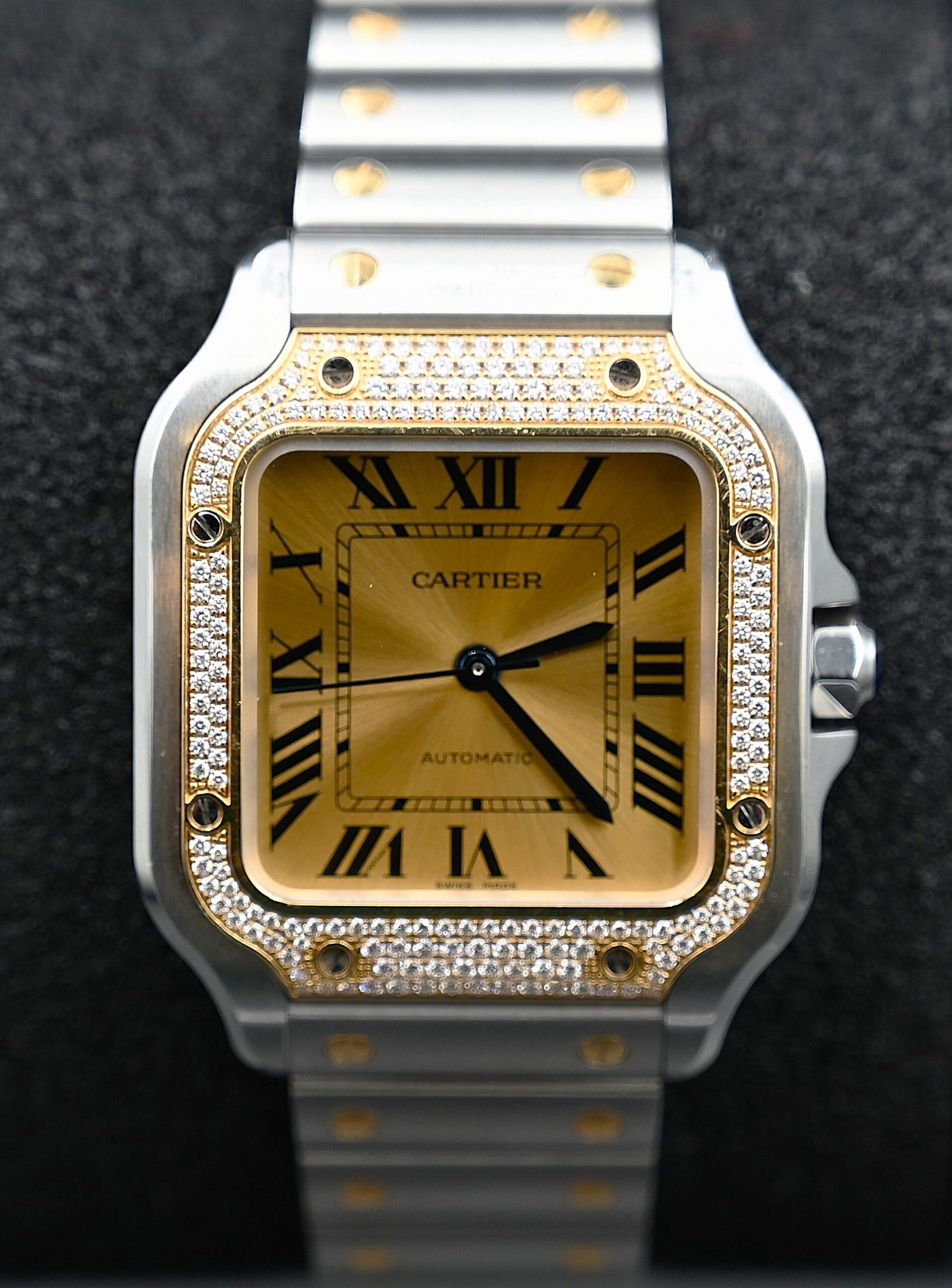 Cartier Santos 41.9mm x 35.1mm